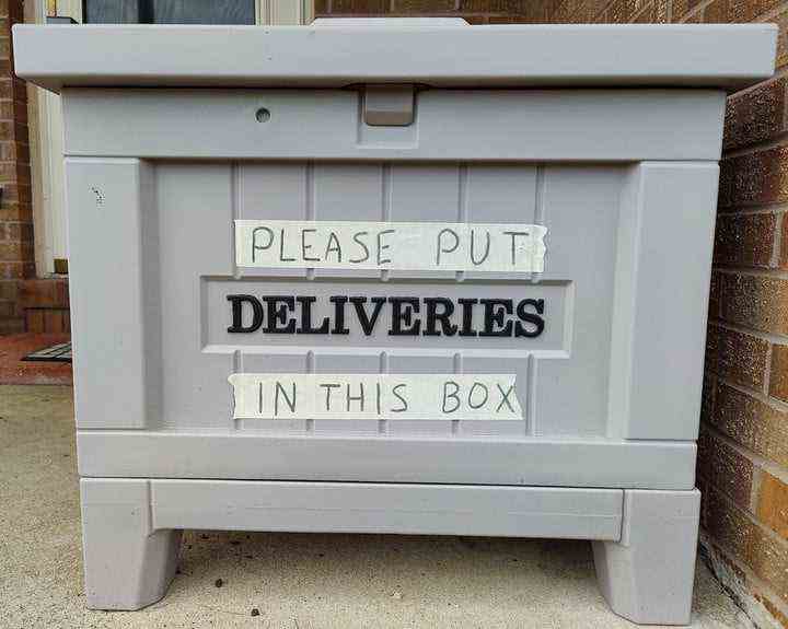 Dies ist die letzte Änderung, die ich an der Yale Smart Delivery-Box vorgenommen habe.