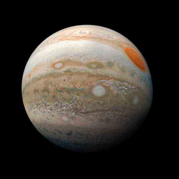 Dieses Bild von Jupiter wurde am 12. Februar 2019 aufgenommen, als Juno seinen 18. nahen Vorbeiflug am Planeten durchführte.