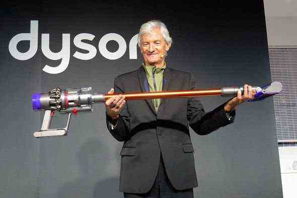 James Dyson stellt den neuen Reiniger Cyclone V10 vor