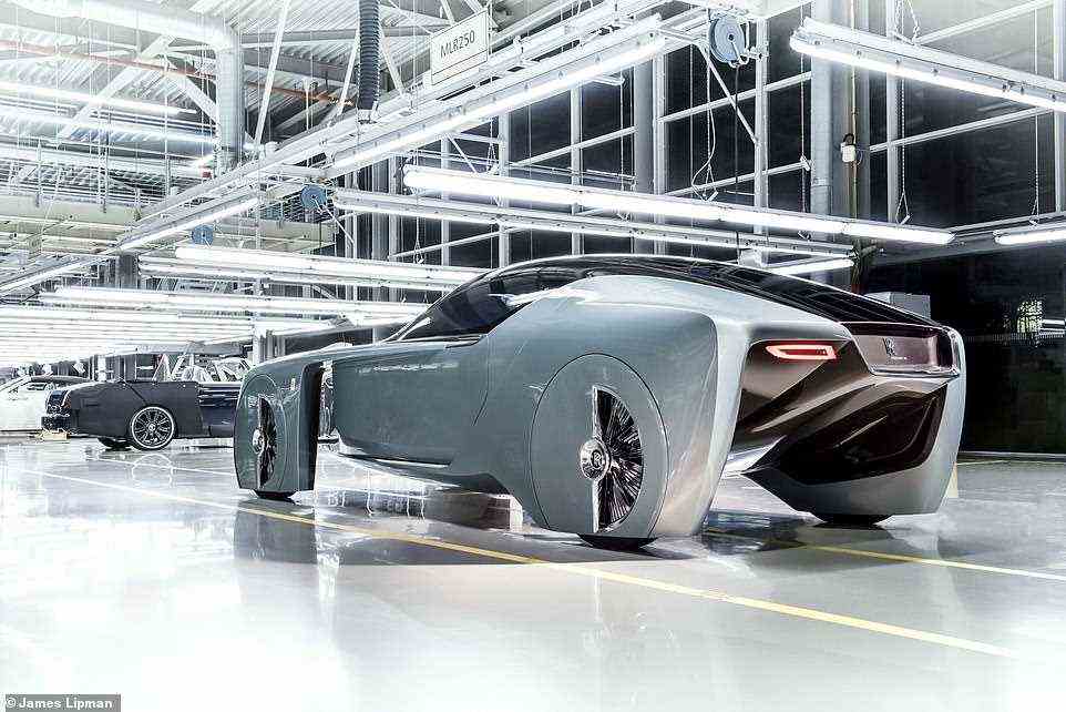The Vision Next 100 has a lightweight carbonfibre structure and powered by two 250kW electric motors – one positioned at the front and the other at the rear, providing the big concept car with a total of 500kW