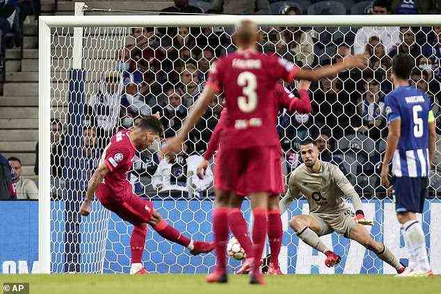 Roberto Firmino erzielte auch zwei Tore, als die Reds das portugiesische Team zum Schwert brachten