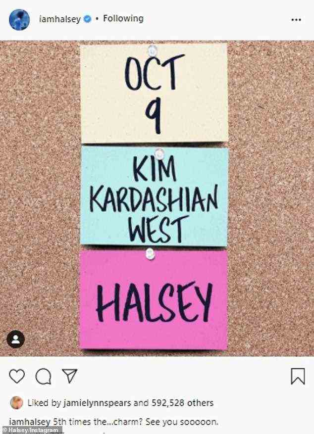 '5-mal der… Charme?  Bis bald!'  Es ist das fünfte Mal, dass Halsey in der NBC-Sketch-Show auftritt, in der auch Kim Kardashian West zum ersten Mal moderiert wird