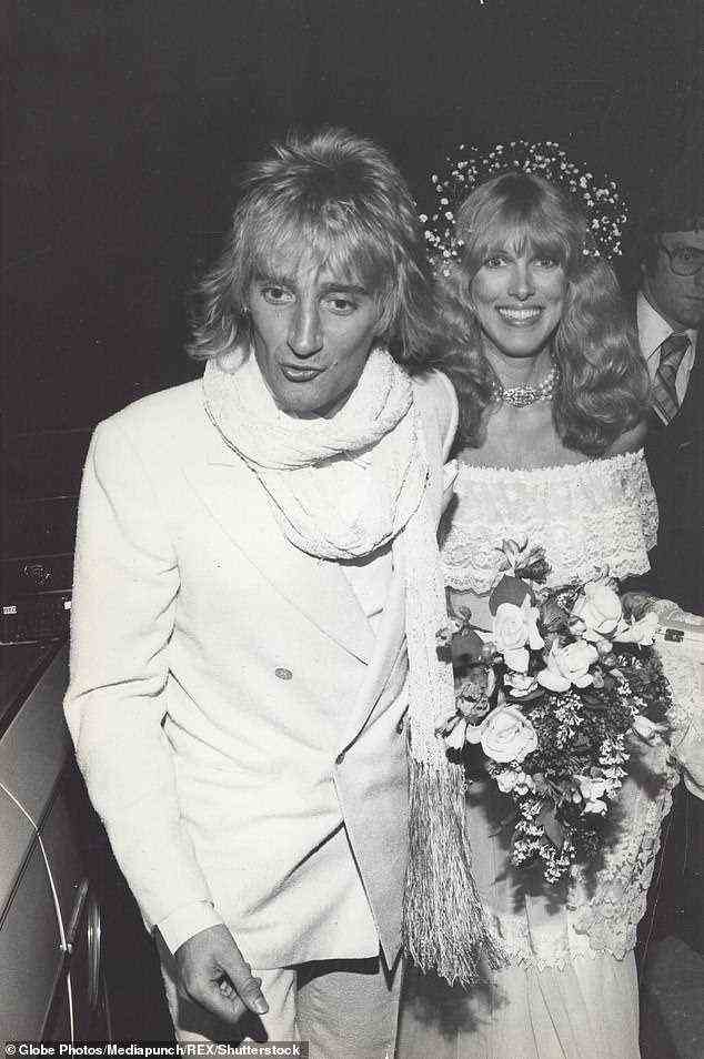 Große Familie: Rod hat auch die Kinder Kimberly und Sean mit seiner ersten Frau Alana Stewart (Bild 1979)