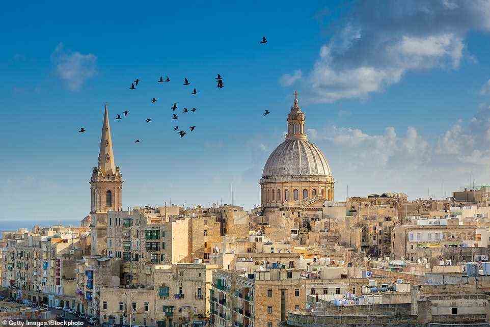 Winterflucht: Die maltesische Hauptstadt Valletta.  Briten, die einen Winterurlaub nach Malta planen, benötigen für die Einreise den Nachweis eines Doppeljabs