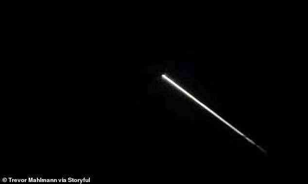 Viele Bewohner dachten, es sei eine Sternschnuppe oder ein Meteor, der auf die Erde fällt, aber das leuchtende Objekt war die Dragon-Kapsel von SpaceX auf ihrer Rückreise nach einem Monat Aufenthalt auf der Internationalen Raumstation