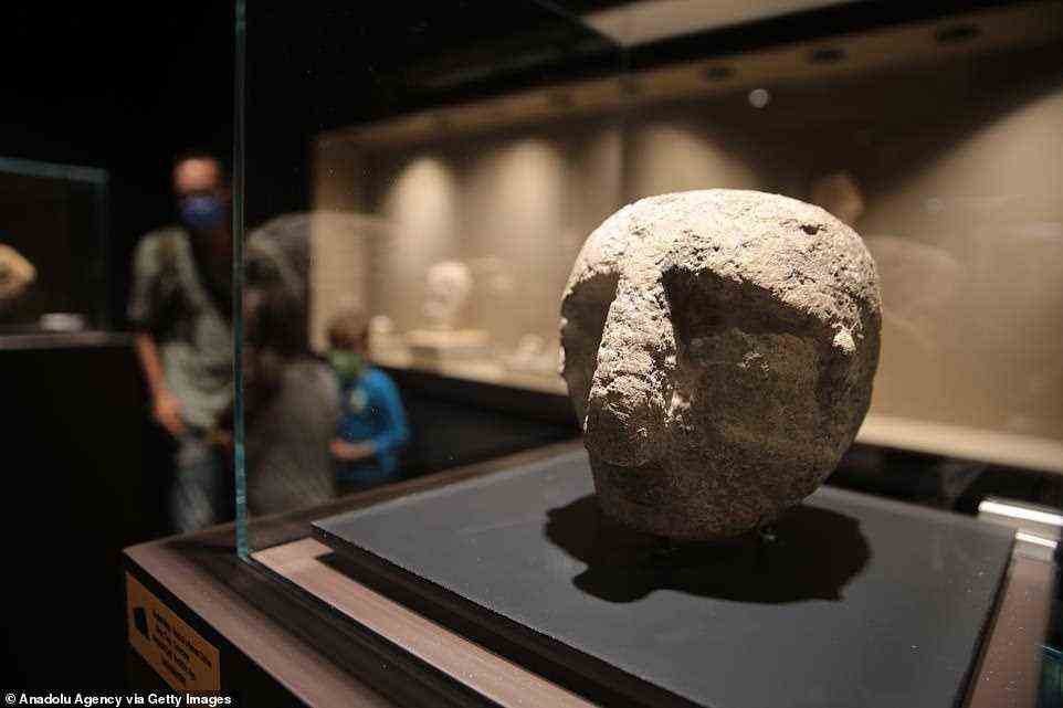 Im Archäologischen Museum von Şanlıurfa wurde auch eine Ausstellung mit einigen der Funde eröffnet (im Bild)