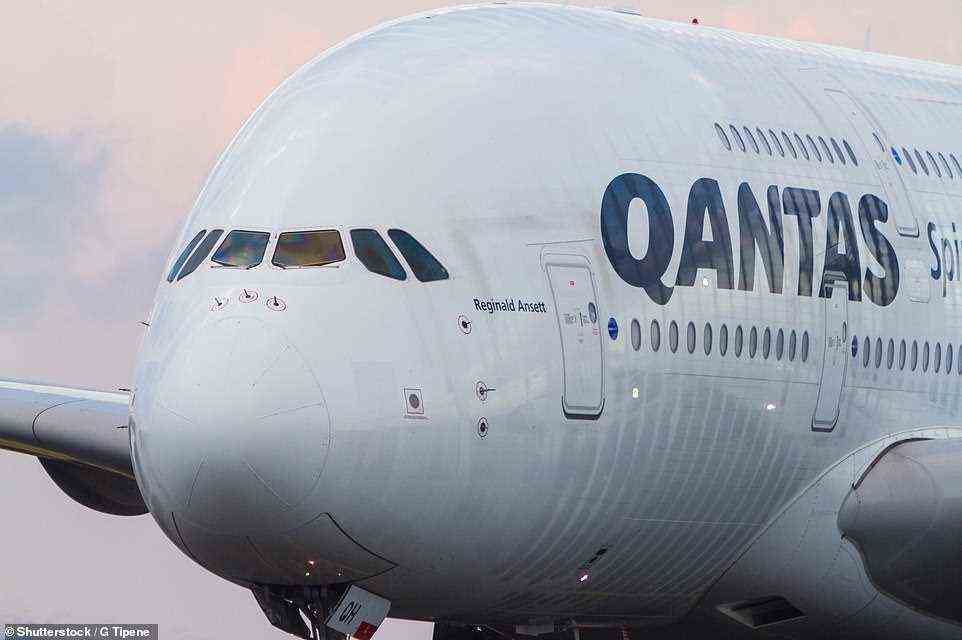 Qantas ist Spitzenreiter in Australien/Pazifik und weltweiter Achter.  Oben abgebildet ist ein Qantas A380, der am Flughafen Sydney rollt