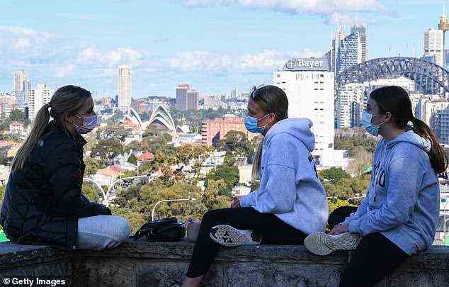 Professor Bennett sagte, es sei nun an Sydneysiders, den Druck auf die Fallzahlen in NSW niedrig zu halten