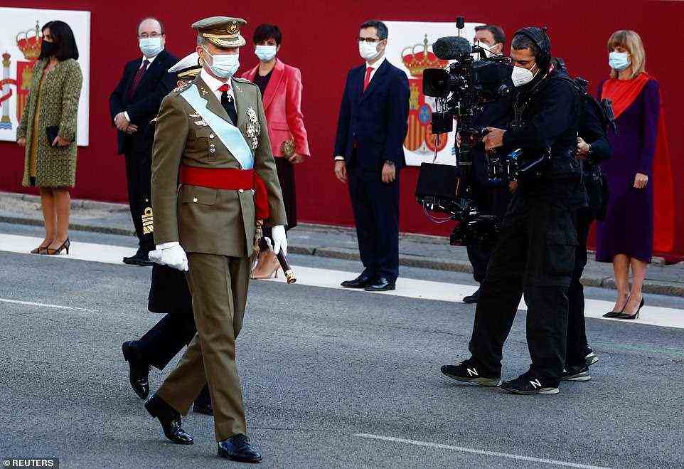 Historisch: König Felipe von Spanien führte die Parade in Madrid an und markierte die Ankunft von Christoph Kolumbus in Amerika