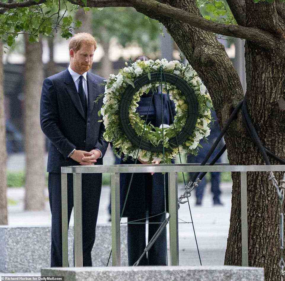 The couple took a moment of silence at the wreath on the site of the Twin Towers during their trip to the Big Apple