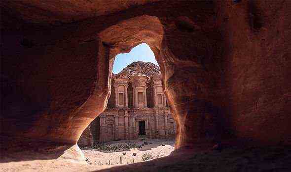 Petra: Die antike Stadt wurde nach dem 8. Jahrhundert n. Chr. weitgehend verlassen