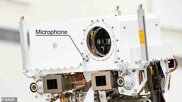 Klänge vom Roten Planeten wurden dank zweier Mikrofone auf dem Rover ermöglicht, die es so machen, als würden Sie wirklich dort stehen, sagt die NASA