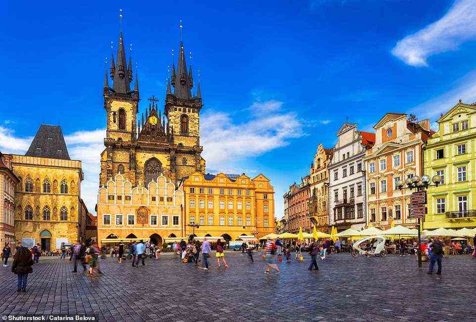 Die oben abgebildeten Essenskosten in Prag bleiben im Barometer mit durchschnittlich nur 49,75 GBP an vierter Stelle