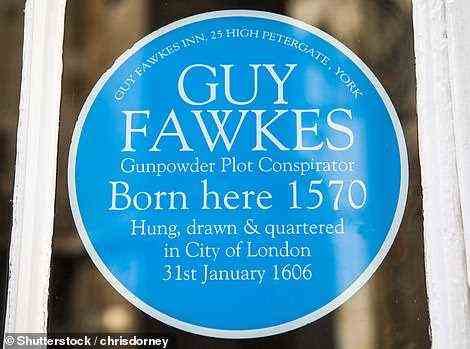 Die blaue Plakette, die den Ruhm des Gasthauses von Guy Fawkes anzeigt