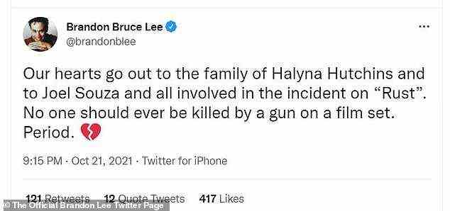 Ein Tweet des Kontos, das von Lees Schwester Sharon Lee betrieben wird, lautete: „Niemand sollte jemals von einer Waffe an einem Filmset getötet werden.  Zeitraum.'