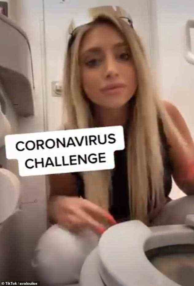 Ava machte 2020 auch Schlagzeilen als berüchtigter Toilettensitzlecker, der die „Coronavirus-Herausforderung“ in einem Privatjet durchführte