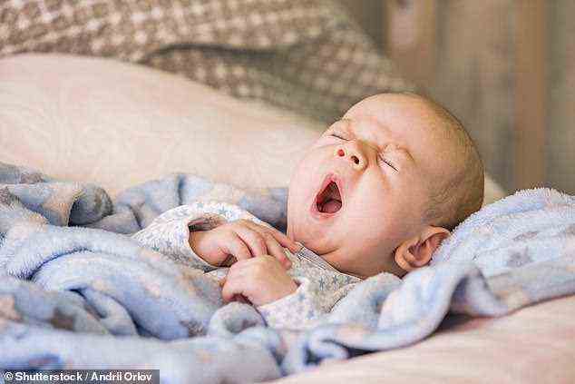 Die Forscher fanden heraus, dass eine zusätzliche Stunde Schlaf pro Nacht mit einer 26-prozentigen Verringerung des Übergewichtsrisikos eines Säuglings einhergeht