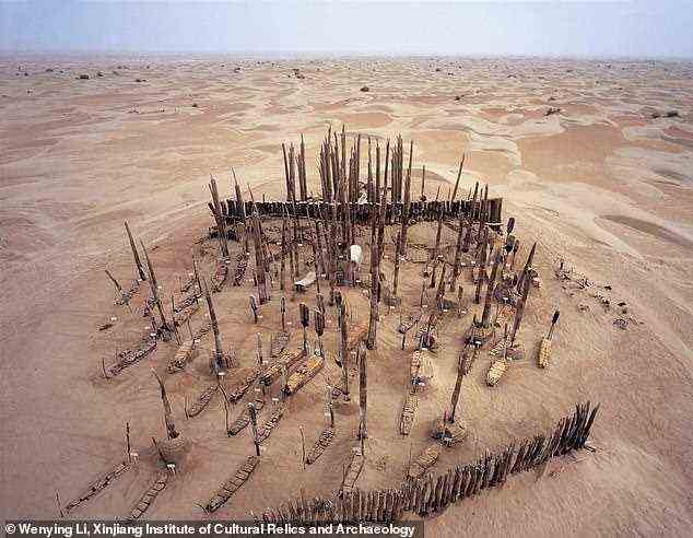 Im Bild: Eine Luftaufnahme des Xiaohe-Friedhofs, auf dem die Mumien gefunden wurden