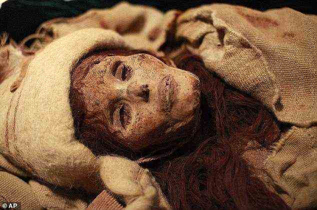 Die „Schönheit von Xiaohe“, eine 3.800 Jahre alte Mumie, die im Tarim-Becken im äußersten Westen Chinas entdeckt wurde