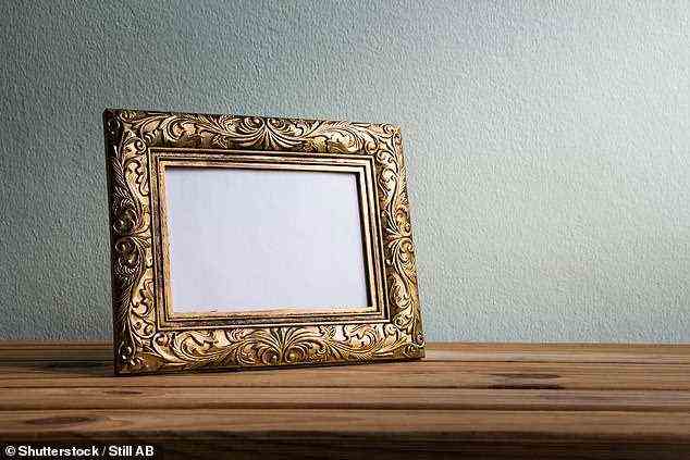 Vergoldete Spiegel sind ein tolles Statement-Stück in jedem Zuhause und können zu einem vernünftigen Preis in Second-Hand-Läden gekauft werden