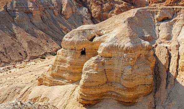 Qumran-Höhle: Eine der Höhlen, in denen die Schriftrollen gefunden wurden