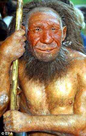 Eine Nachbildung eines Neandertalers ist abgebildet 