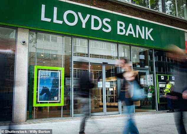 Weitere Schließungen: Die Lloyds Banking Group hat angekündigt, 48 weitere Lloyds- und Halifax-Bankfilialen in ganz England und Wales zu schließen