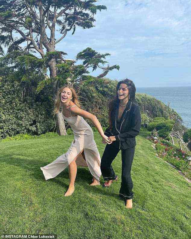 “Paarziele”: Dance Moms-Star Chloe Lukasiak löst Gerüchte aus, dass sie mit Skater Brooklinn Khoury zusammen ist (oben am Donnerstag gepostet)