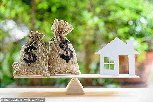 Richtungswechsel: Kreditgeber erhöhen Hypothekenzinsen für eigenkapitalstarke Eigenheimbesitzer, nachdem sie monatelang anhaltend gefallen sind und Tiefststände von nur 0,83% erreicht haben