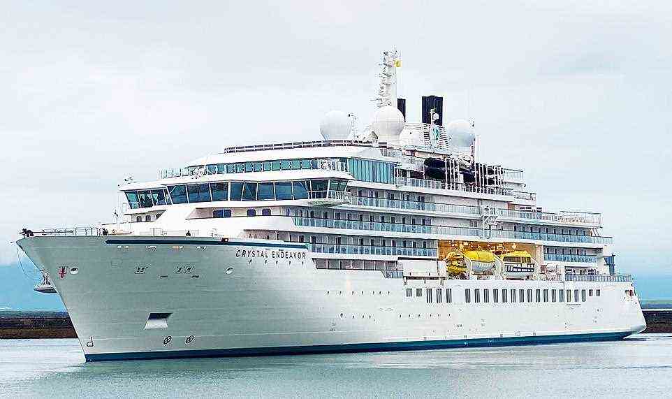 Crystal Endeavour, das erste Expeditionsschiff von Crystal Cruises, wurde entwickelt, um abgelegene Ziele zu erreichen