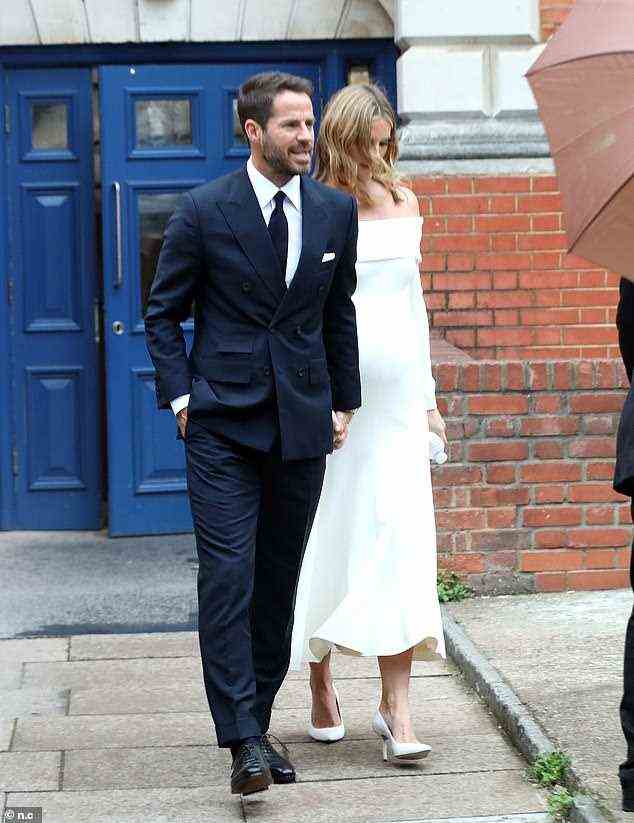 Brautpaar!  Jamie Redknapp hat am Montag seine schwangere Freundin Frida Andersson in einer intimen Zeremonie im Chelsea Standesamt in West-London geheiratet