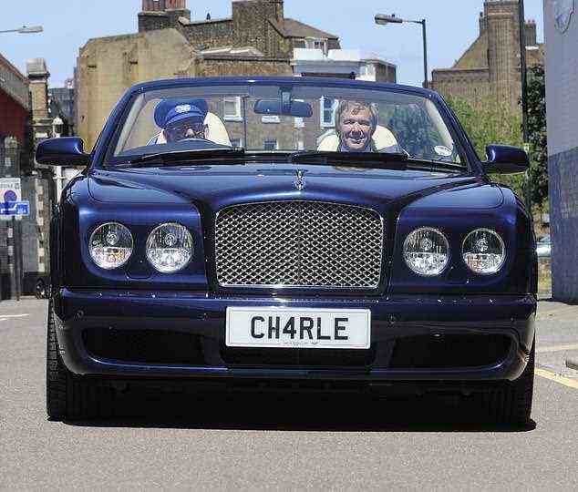 Driven: Selfmade-Millionär Charlie Mullins, direkt mit Chauffeur in seinem Bentley, sagt, er fliegt in einem Privatjet und übernachtet in den besten Hotels der Welt