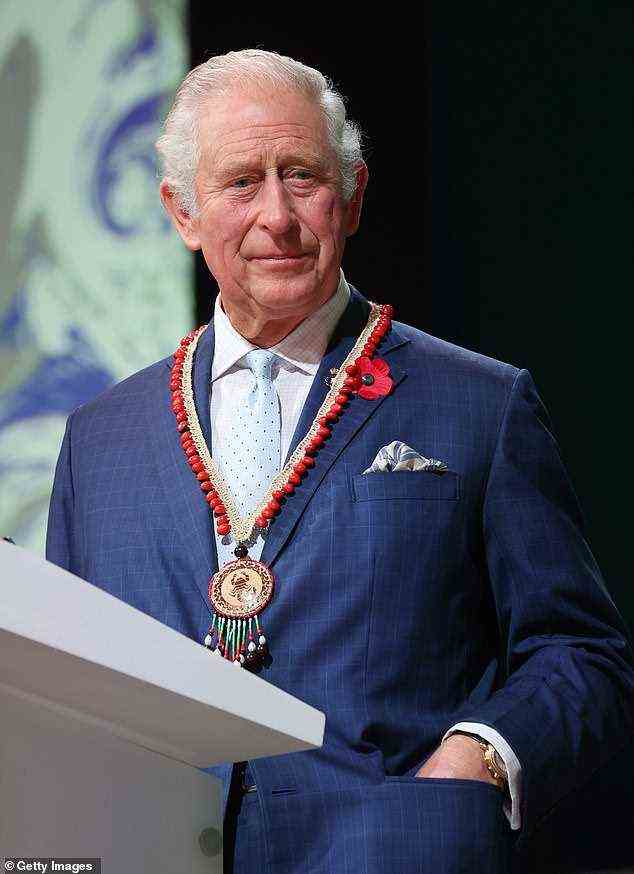 He later appeared on stage where he wore the jewellery to address a group attending the conference