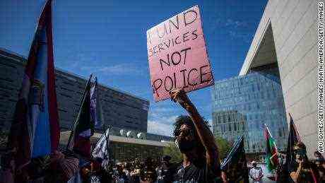 Die Minneapolis "Defund the Police"  Wahlfrage sollte Demokraten im ganzen Land alarmieren