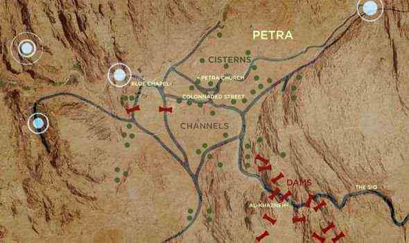 Antike Ingenieurskunst: Die verschiedenen Zisternen und Dämme, die in ganz Petra . verstreut sind