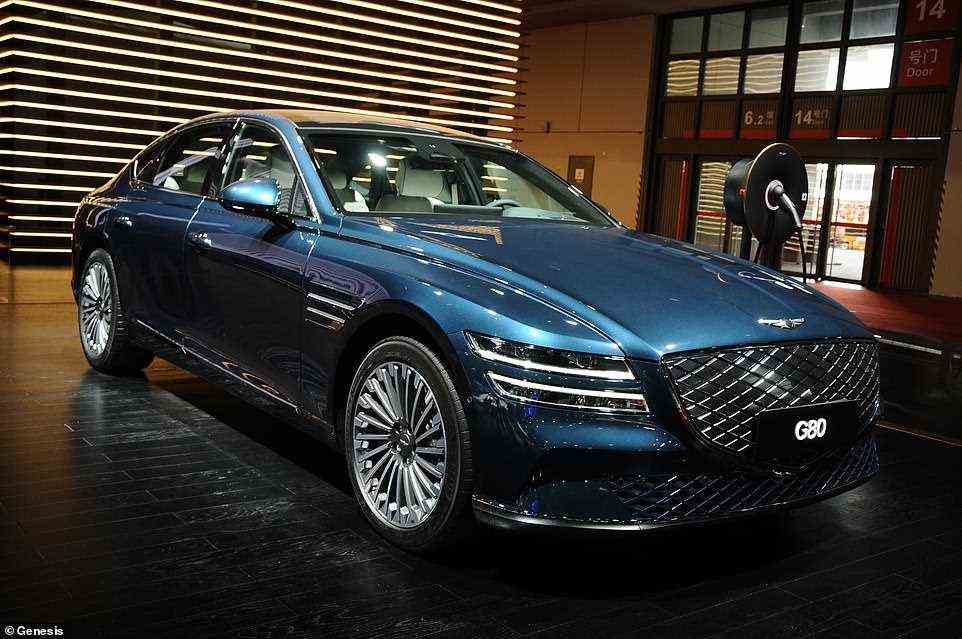The first electric Genesis will be the G80, which will be followed by another two battery models. The Korean brand says it will only launch EV models from 2025