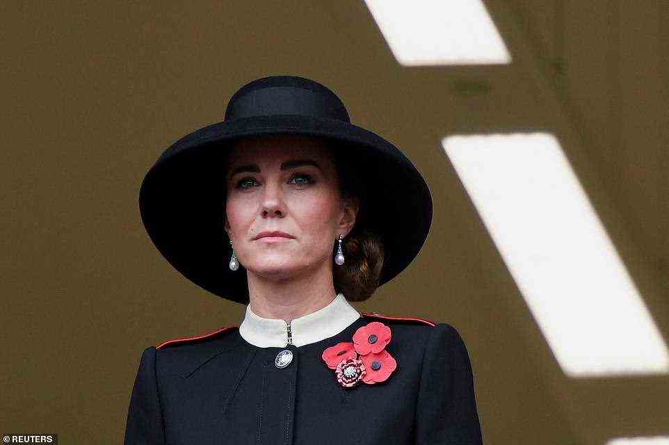 Am Samstag besuchte der Royal das Festival of Remembrance in der Royal Albert Hall in London - wieder war die Queen nicht anwesend