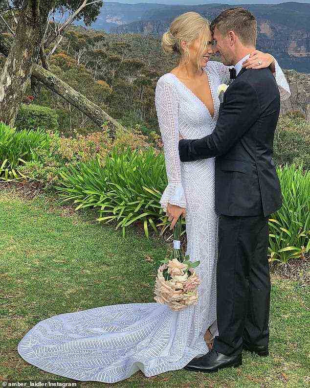 Großer Tag: Kieren und Charlotte heirateten im November 2018 im malerischen Allview Escape in den Blue Mountains von New South Wales und verlobten sich im Oktober 2016