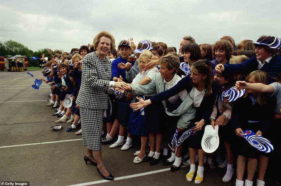 Stoddart was often invited to the forefront of UK politics and regularly snapped then-Prime Minister Margaret Thatcher (1985)