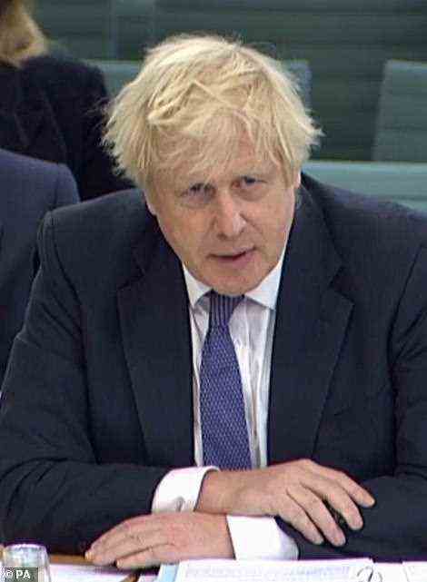 Auf einer Pressekonferenz am Montag warnte Boris Johnson vor „Sturmwolken, die sich über Teilen des Kontinents aufziehen“.