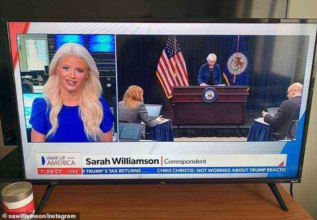 Konservativer Star: Die 31-Jährige hat am Mittwoch einen Screenshot ihres ersten Live-Cross als Newsmax-Korrespondentin auf Instagram gepostet