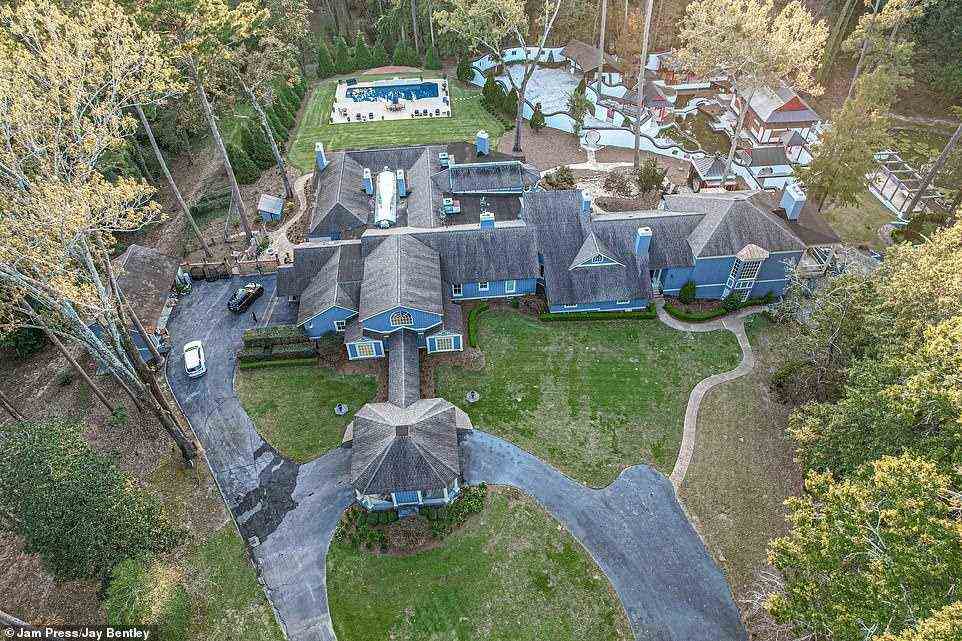 Up for grabs: The palatial home, in Macon, Georgia, was originally built in 1946 and sits on more than 15 acres of land
