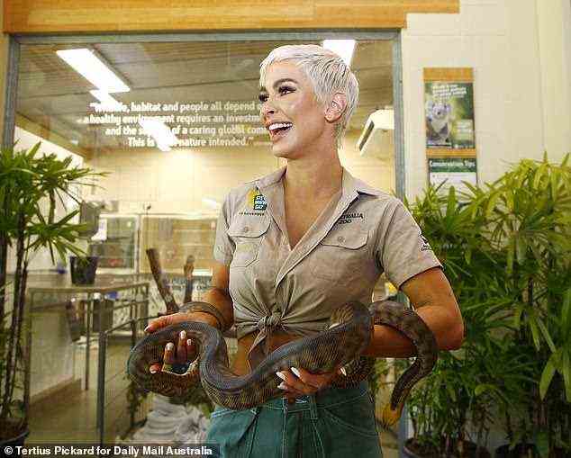 Leidenschaftlich: Sie ist seit vier Jahren australische Zoo-Botschafterin und Wildlife Warrior und sensibilisiert weiterhin für den Artenschutz des Zoos