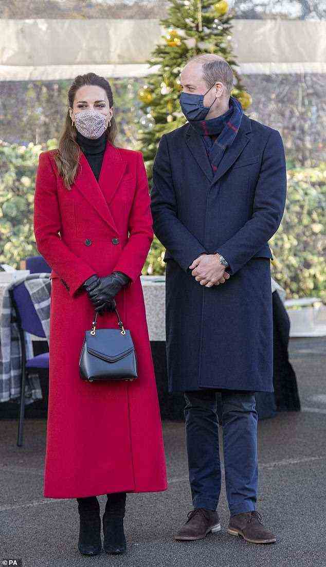 Letztes Jahr haben der Herzog und die Herzogin von Cambridge vor Weihnachten eine königliche Tournee unternommen (Bild in Bath am 8. Dezember 2020).