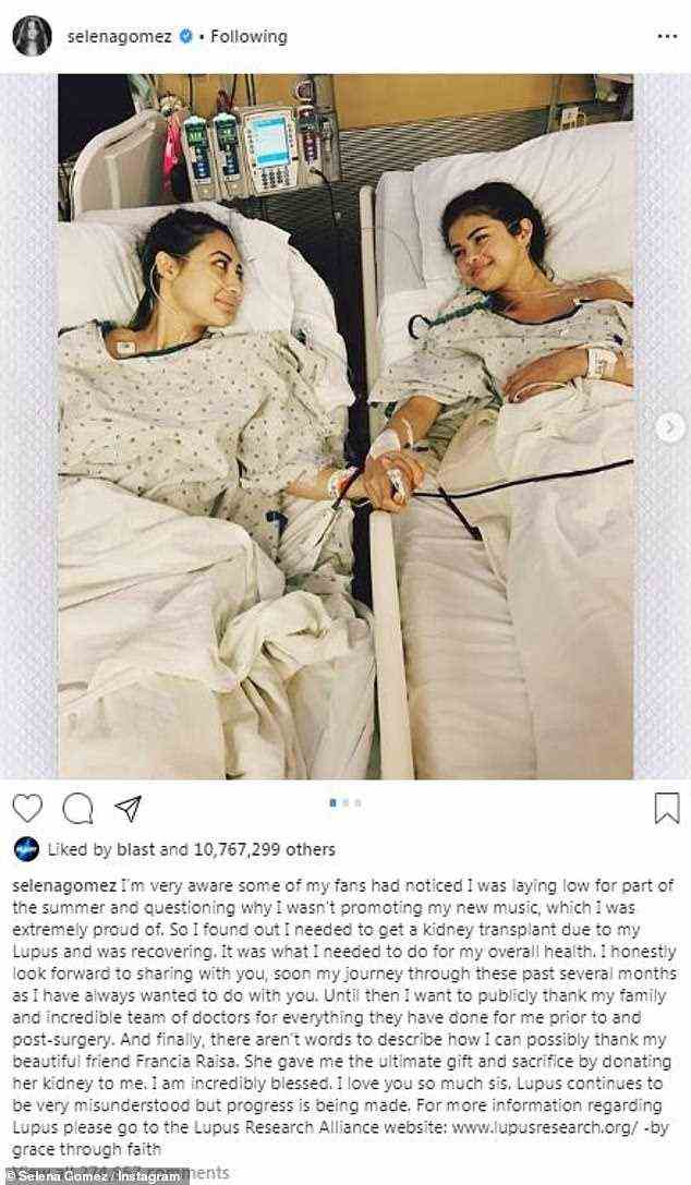 Bei Selena wurde 2014 Lupus diagnostiziert, und 2017 wurde es so schlimm, dass sie sich einer Nierentransplantation unterziehen musste.  Francia Raisa hat dem ehemaligen Disney-Star ihre Niere gespendet