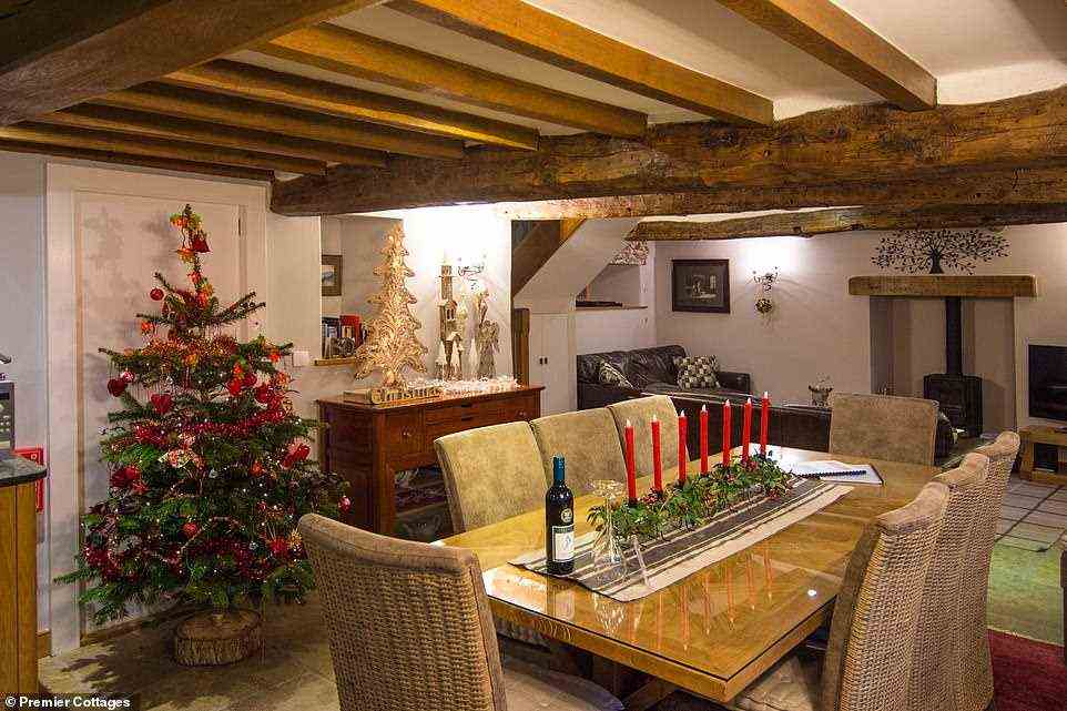 Verbringen Sie die Weihnachtszeit im abgebildeten The Old Farmhouse, einem Cottage mit drei Schlafzimmern und Blick auf die Landschaft von Cumbria