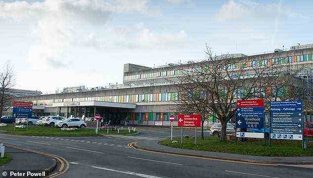Sorge: Richard soll sich im Glan Clwyd Hospital befinden, nachdem er über Nacht krank geworden war