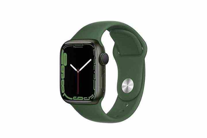 Apple Watch Series 7 GPS, 41 mm grünes Aluminiumgehäuse mit Clover Sportarmband im Angebot bei Amazon.