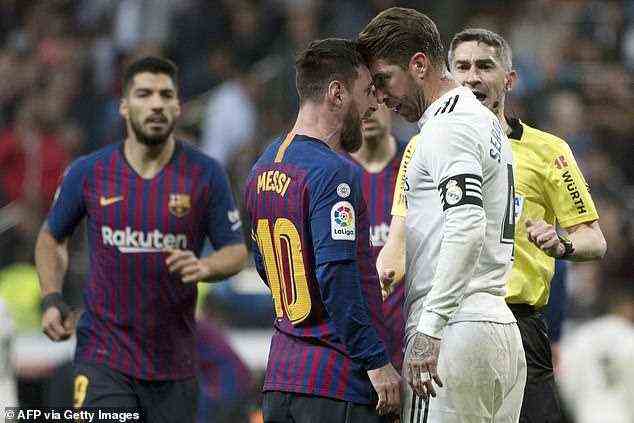 Ramos und Messi haben sich von erbitterten Rivalen zu Teamkollegen entwickelt.  Die beiden treten im März 2019 im El Clasico gegeneinander an, nachdem Ramos Messi mit dem Ellbogen ins Gesicht geschlagen hatte