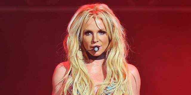 Britney Spears öffnet sich über das Leben ohne die Einschränkungen ihrer Konservatoriums. 